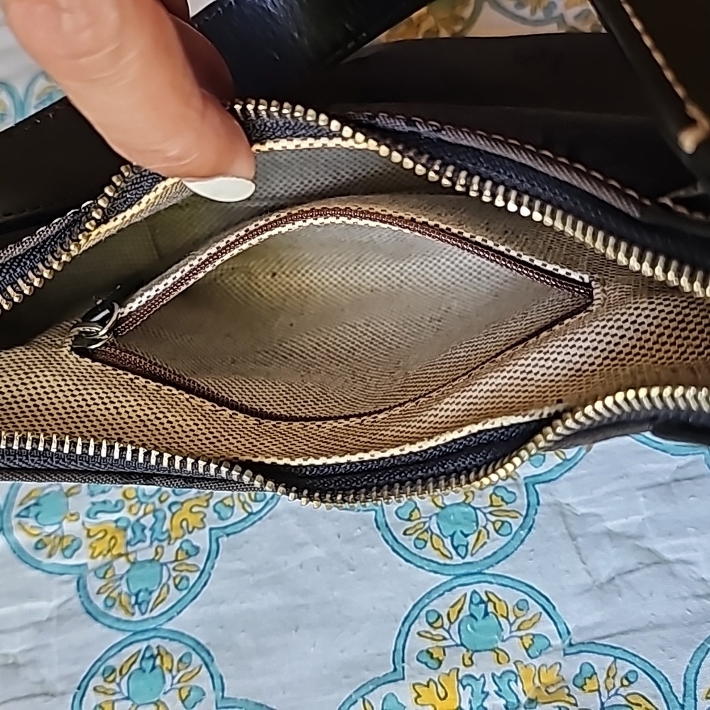 VTG Dooney & Bourke Black Monogram Signature Canvas & Leather Hobo Shoulder Bag - Picture 4 of 16